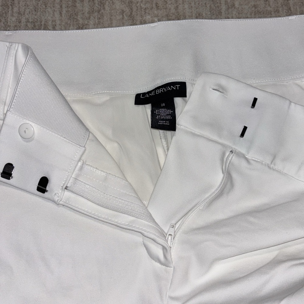 Sz 28 plus Lane Bryant White cropped wide leg Laney pants buttons - Picture 3 of 5